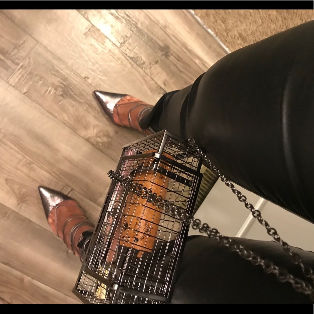 Meet your Posher, Kass